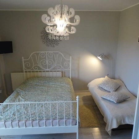 Anna Apartment Czarny Mlyn ภายนอก รูปภาพ