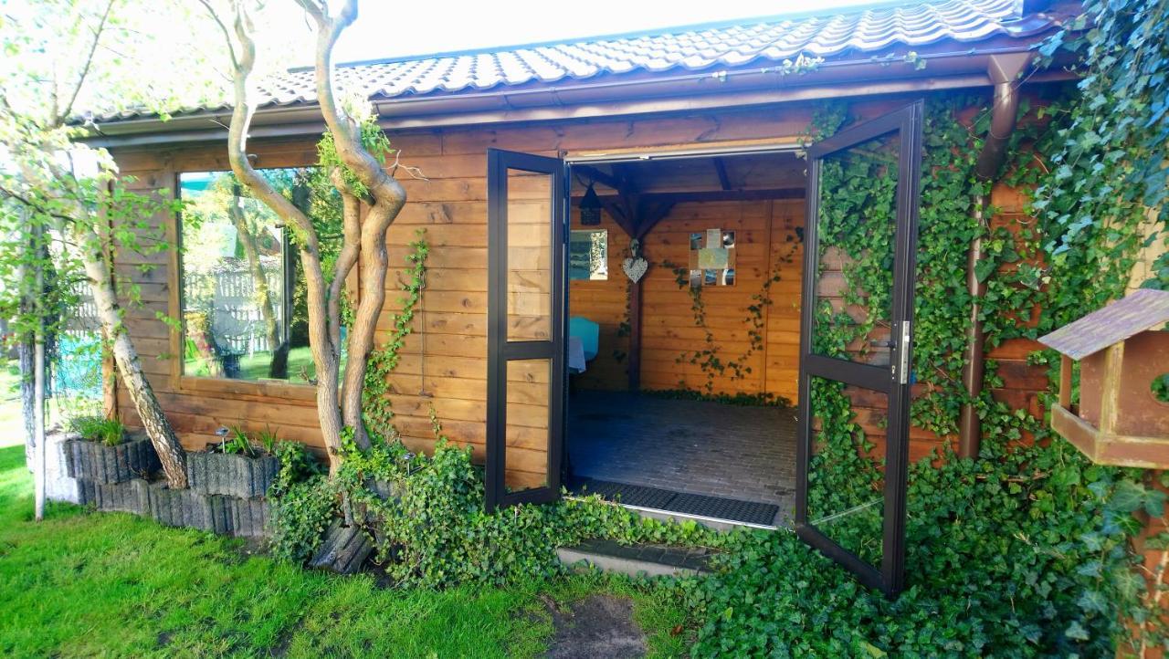Anna Apartment Czarny Mlyn ภายนอก รูปภาพ